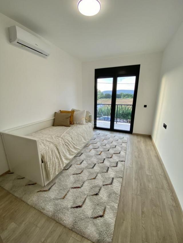 Lux namjestena i neuseljavana kuca 130m2, Izdavanje, Podgorica