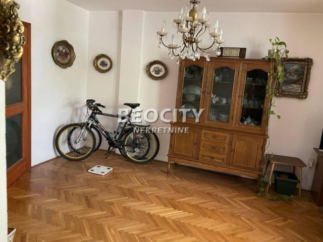 Novi Sad, Nova Detelinara, Trg majke Jevrosime, 2. 0, 67m2, 130000EUR