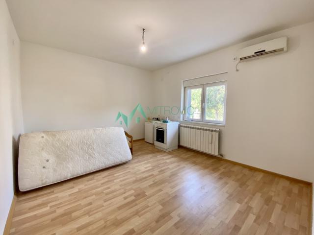 Adice, dvosoban, 50m2. 