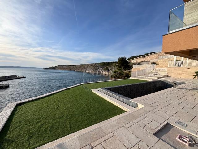 ZADAR, RTINA - Impressive luxury villa by the sea