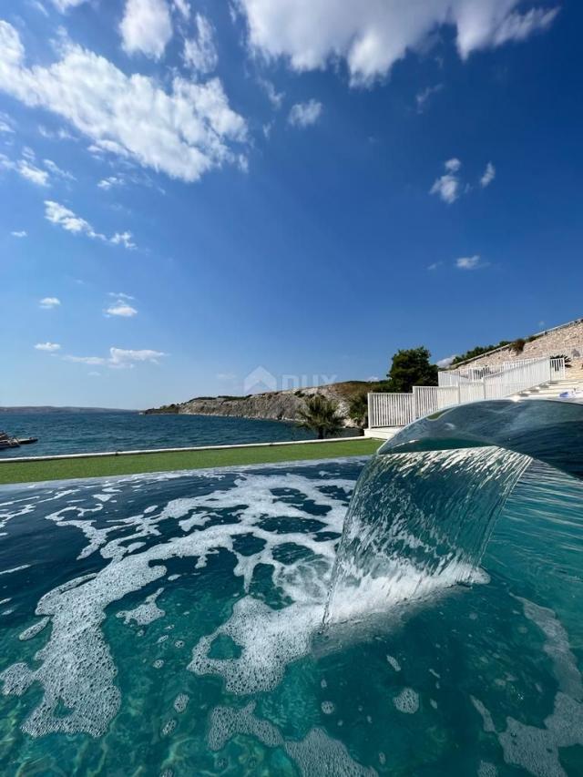 ZADAR, RTINA - Impressive luxury villa by the sea