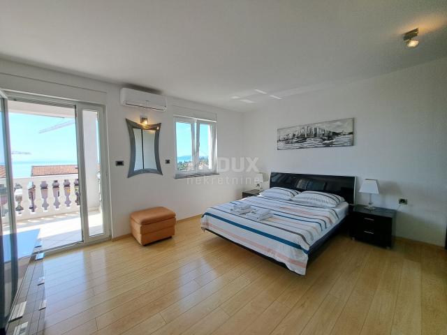 OPATIJA, IČIĆI – Penthouse mit Panoramablick und Innenhofgebäude