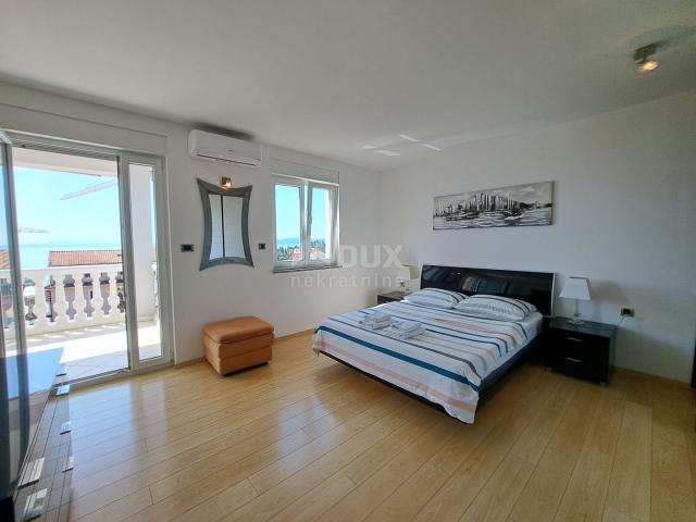 OPATIJA, IČIĆI – Penthouse mit Panoramablick und Innenhofgebäude