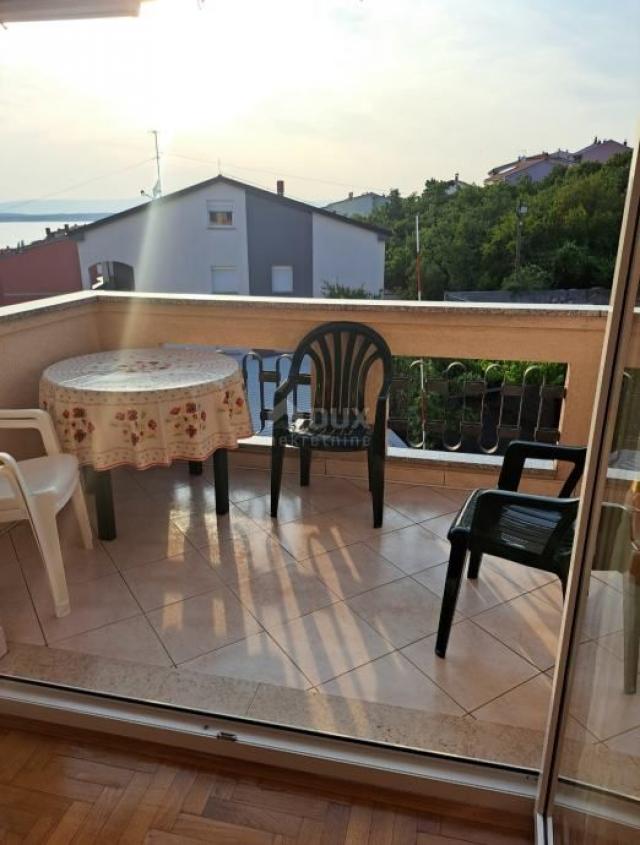 CRIKVENICA - osvijetljen apartman izvrsnog rasporeda 35 m2