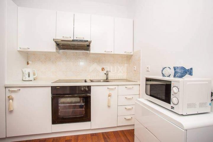 CRIKVENICA - luksuzna kuća s pet apartmana