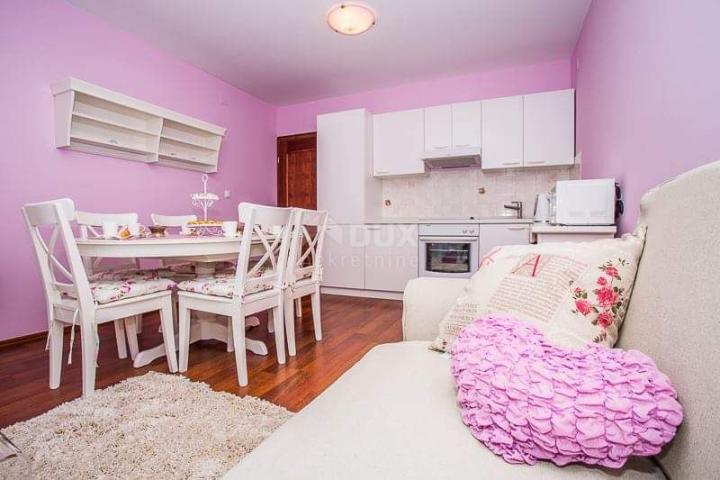 CRIKVENICA - luksuzna kuća s pet apartmana