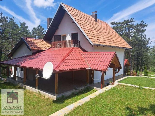 Apartmanska vila, 250m2, 5 ari, Divčibare, 205. 000e