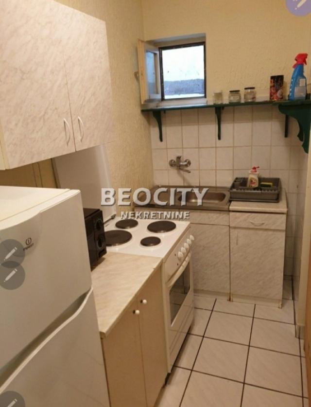 Novi Sad, Centar, Stevana Musića, 1. 0, 45m2, 400EUR