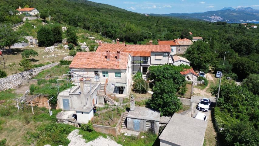 Labin, okolica, kuća za adaptaciju, pogled more