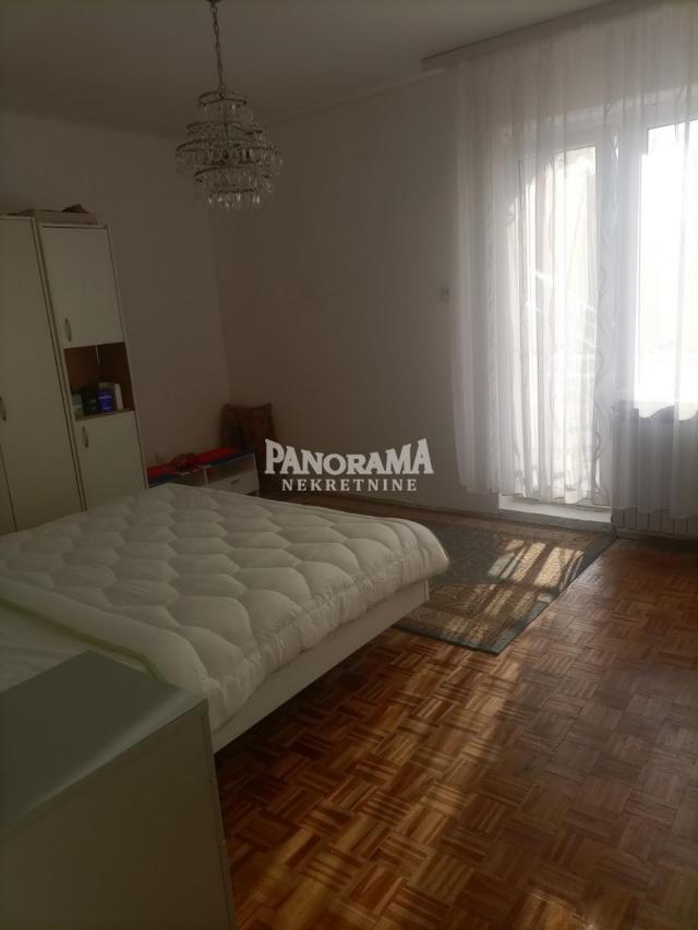 Kuća Barajevo Pr+1+Ptk- 3 stambene jedinice, 230m2, uknjiženo ID#5244