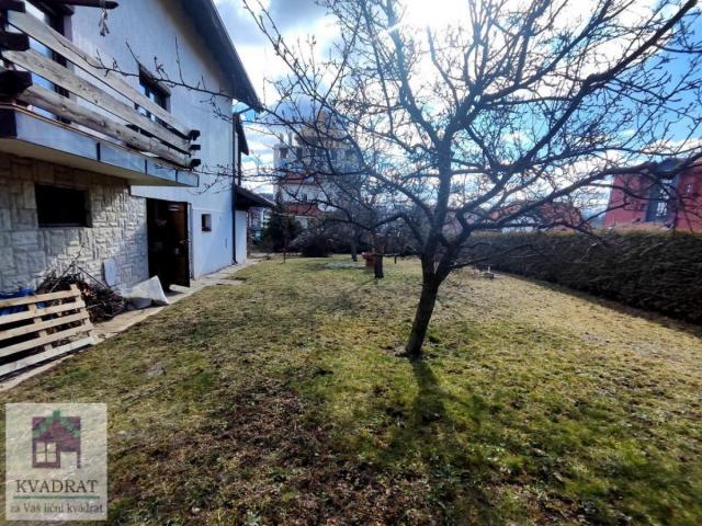 Kuća 423 m², 10 ari, Zlatibor – 520 000 € (ODLIČNA LOKACIJA)