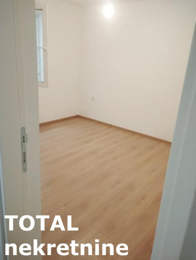 1. 5 Jednoiposoban stan NOVI SAD, 61800€