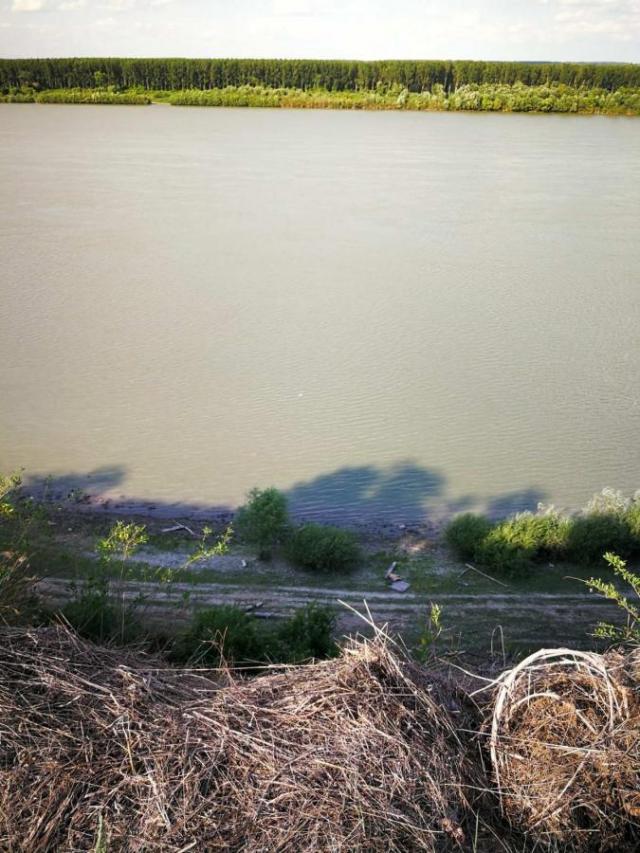 Prvoklasno zemljište sa pogledom na Dunav