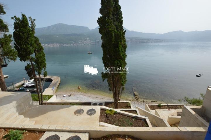 Villa for sale in Herceg Novi, Njivice area