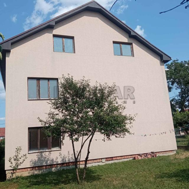 Kuća u Kragujevcu – Stanovo, blizina Green Hilla, 120m2, plac 565 m2