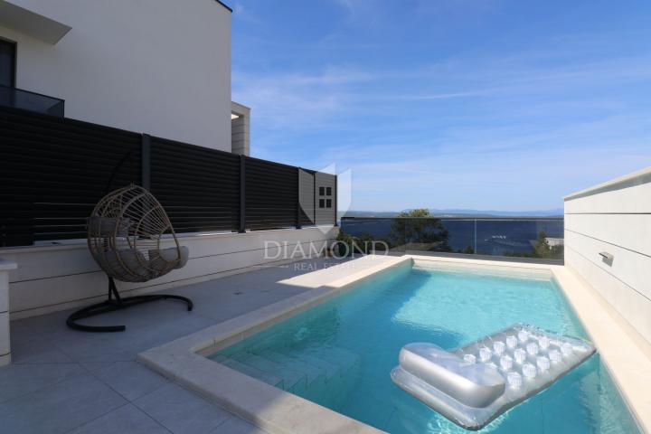 Crikvenica, Luxusapartment mit privatem Pool und wunderschönem Meerblick