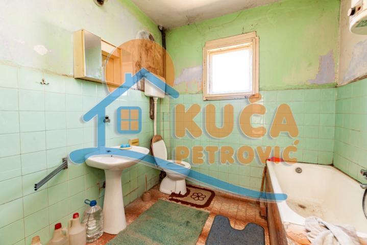 Kuća na Paliluli, 220 m2 na 8 ari placa