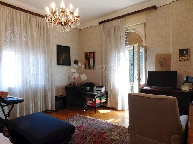 Flat Opatija - Centar, Opatija, 126,91m2