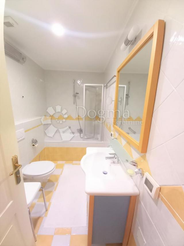 SAVUDRIJA Ekskluzivan apartma 100 m od mora