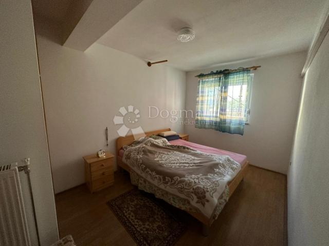 APARTMANSKA KUĆA NA 50 METARA DO MORA