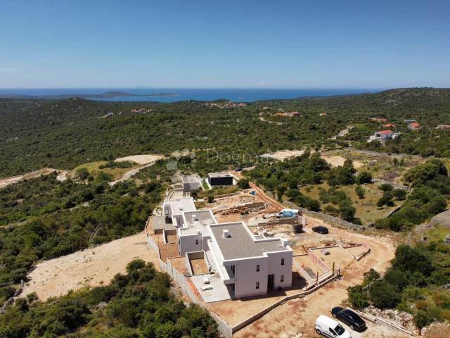 MARINA/VINIŠĆE- PREDIVNA VILLA S ČAROBNIM POGLEDOM NA MORE 3