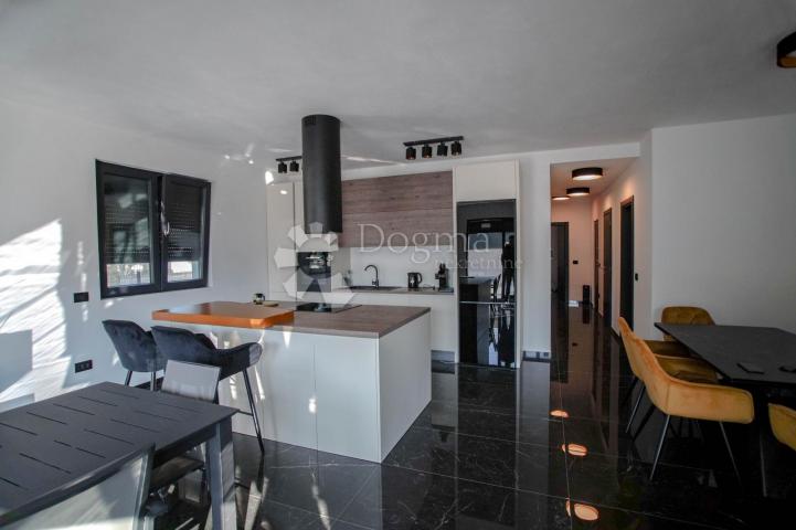 Wohnung Poreč, 90m2