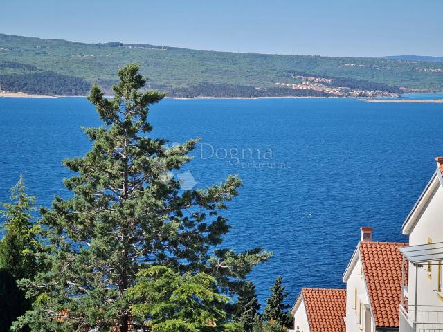 CRIKVENICA , PENTHOUSE 3S+DB, VELIKA GARAŽA