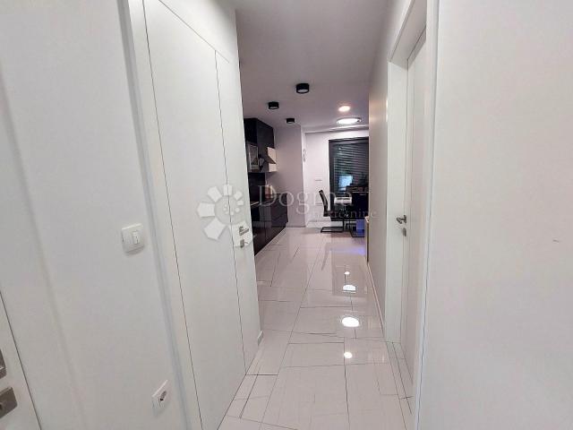 Apartment Njivice, Omišalj, 70m2