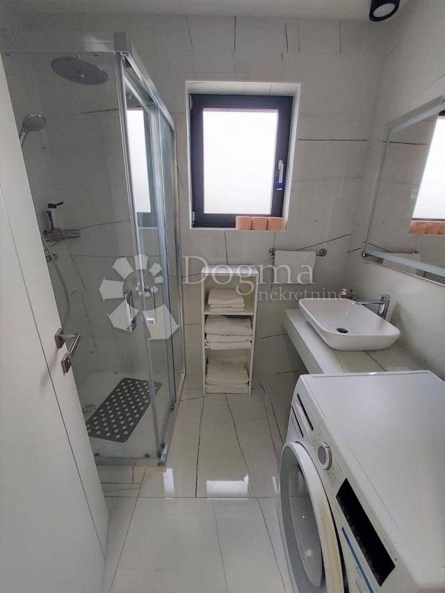 Apartment Njivice, Omišalj, 70m2