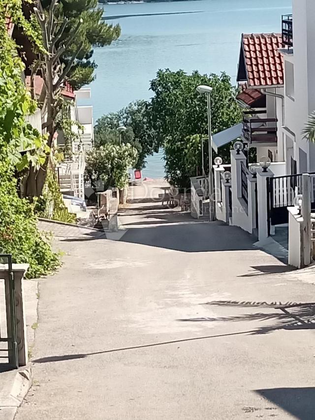 BILICE KUĆA 50 METARA OD PLAŽE 