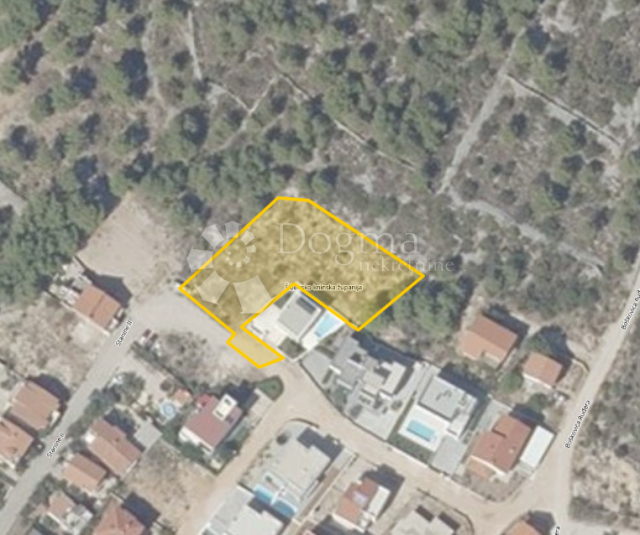 Land Vodice, 1.389m2