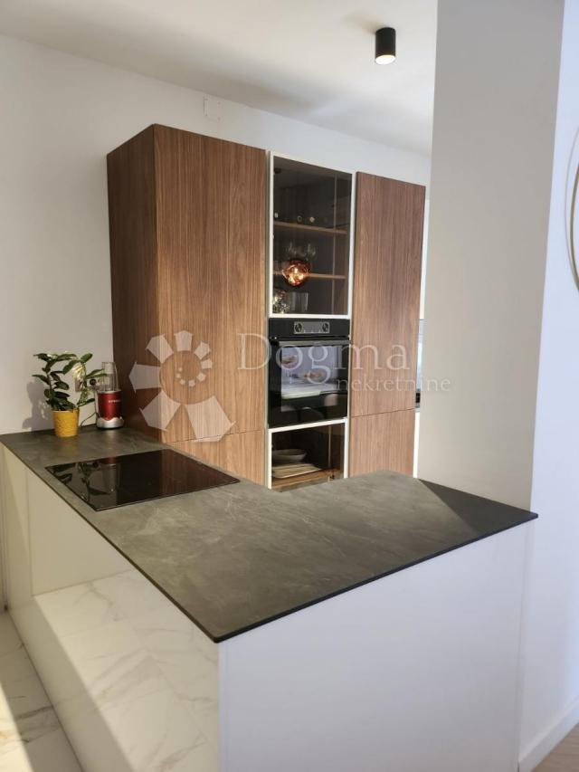 Flat Potok, Rijeka, 103m2