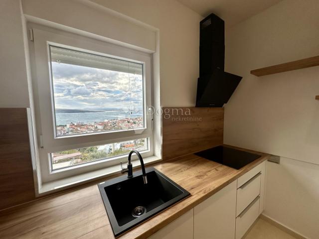 APARTMAN Crikvenica 80m2 sa pogledom na more 