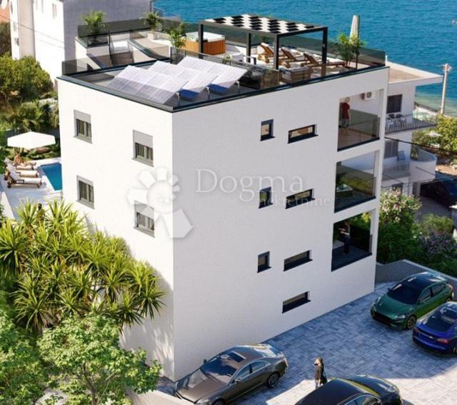 Flat Trogir, 101m2