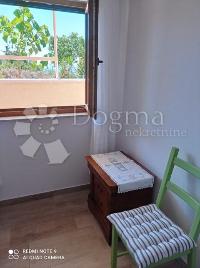 Apartman sa velikom okućnicom