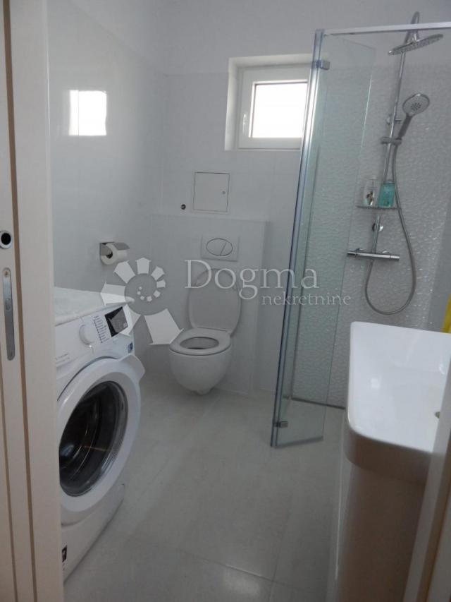 Apartman sa velikom okućnicom