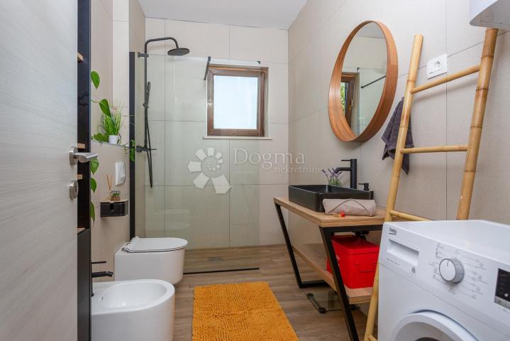 Flat Veprinac, Opatija - Okolica, 104m2