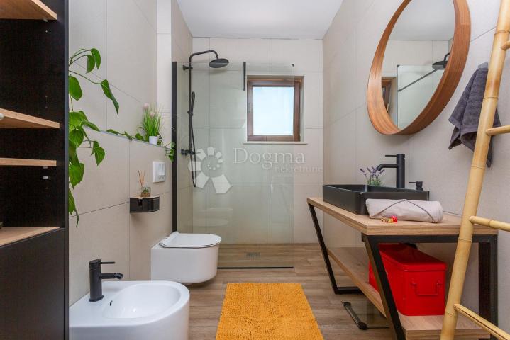 Flat Veprinac, Opatija - Okolica, 104m2