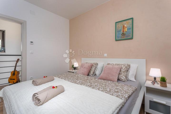 Flat Veprinac, Opatija - Okolica, 104m2