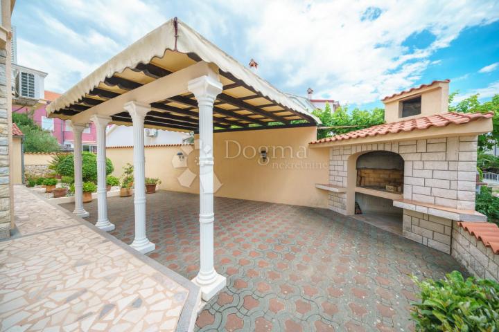 House Srima, Vodice, 270m2