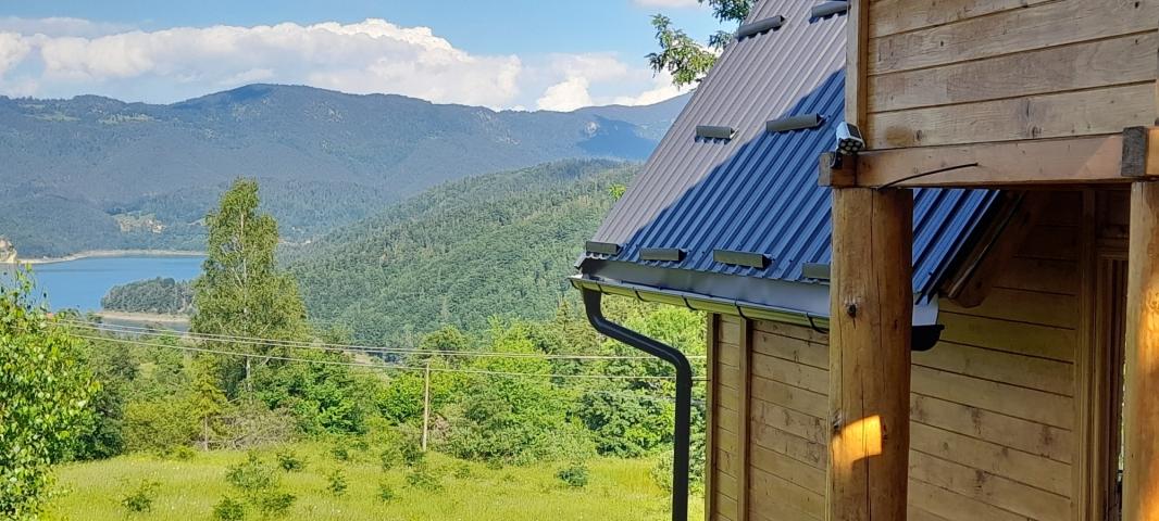 Prodajem kucu planina Tara jezero Zaovine