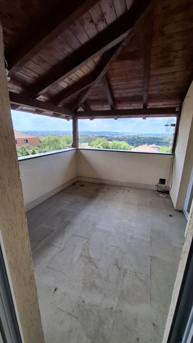 RAKOVICA MILJAKOVAC 359m2 , 319000e