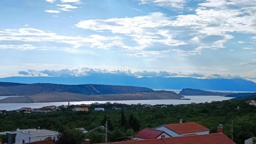 Umgebung von Crikvenica - zwei Häuser mit Pool und Blick auf das Meer