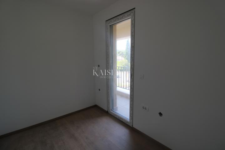 Labin, centar - 2S+DB s terasom, 76 m2