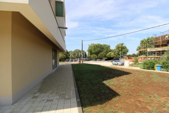 Labin, centar - 2S+DB s terasom, 76 m2