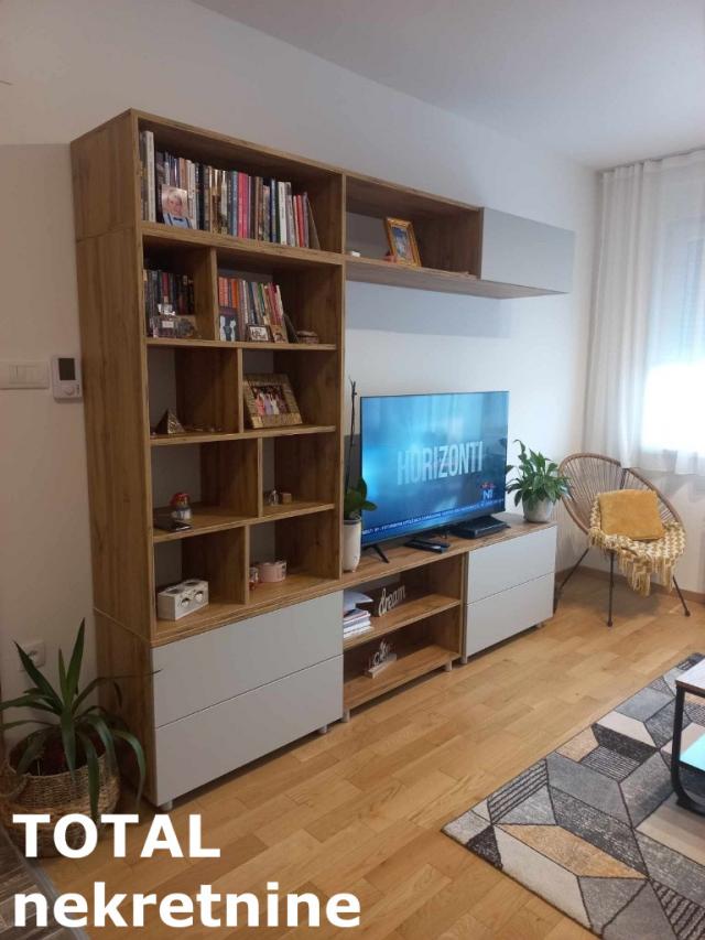 1. 5 Jednoiposoban stan NOVI SAD, 144200€