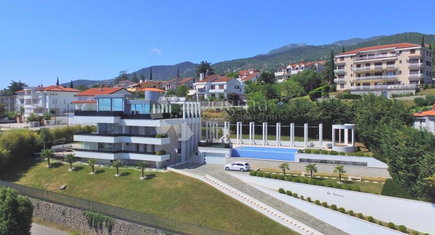 House Ičići, Opatija - Okolica, 600m2