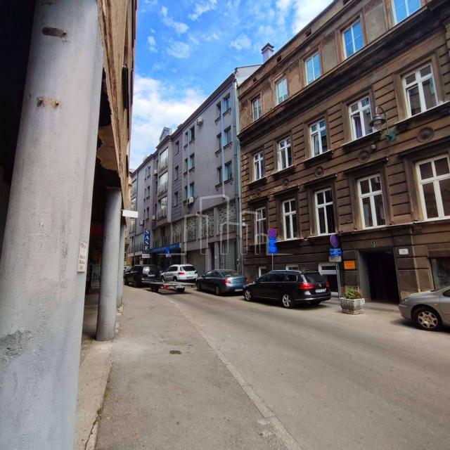Kancelarijski poslovni prostor 65m2 Centar najam