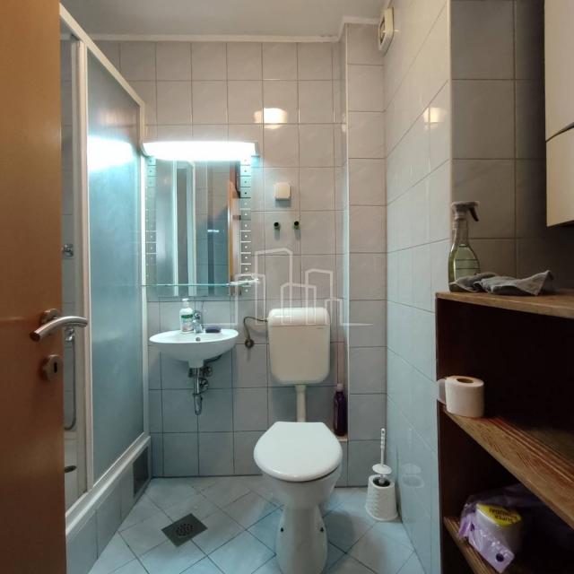Kancelarijski poslovni prostor 65m2 Centar najam