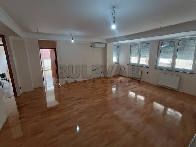 Lux stan u blizini Svetinikolske crkve, 2. 5, 86 m2